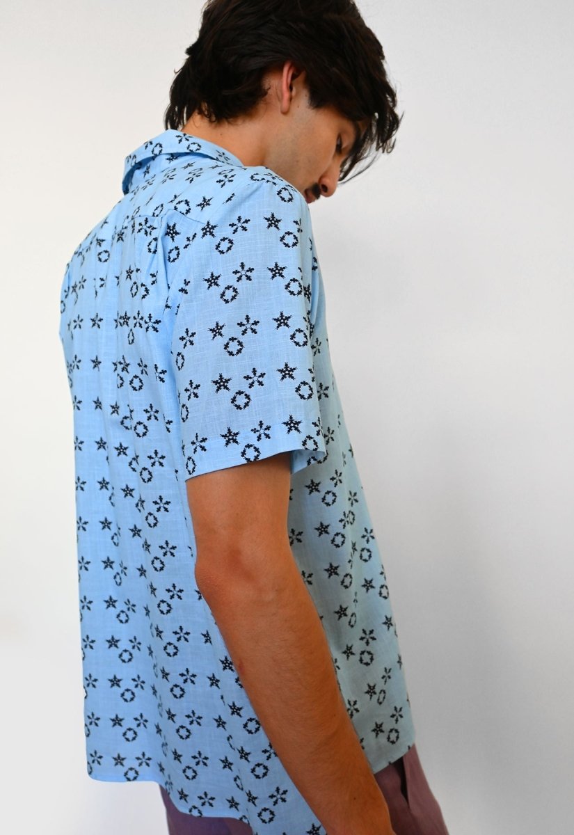 Camiseta abotonada "Club Natación Sincronizada" - Aguas Azules