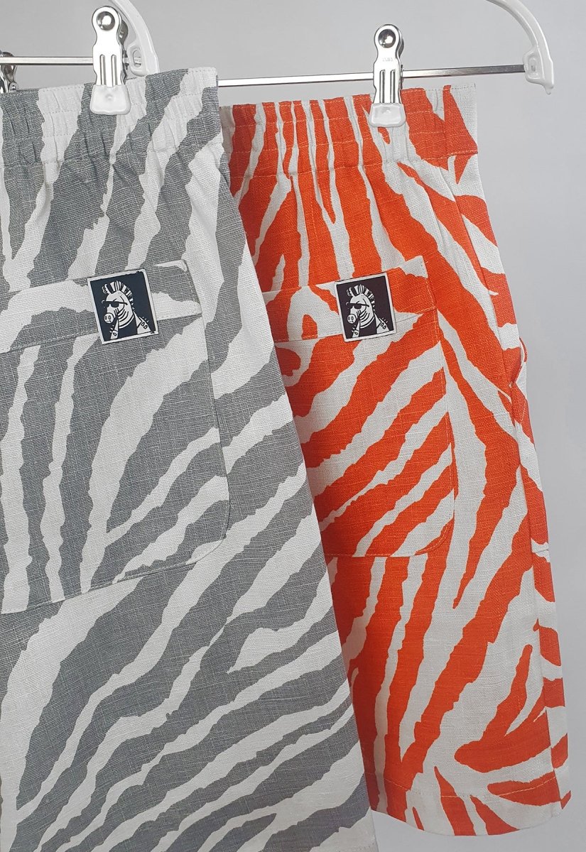 Shorts "Cebra Sin Causa" - Raya Gris